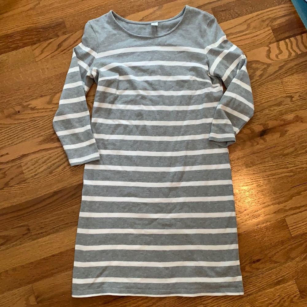 🚨 4 for $20 Old Navy 3/4 sleeve T-shirt dress - Picture 1 of 4